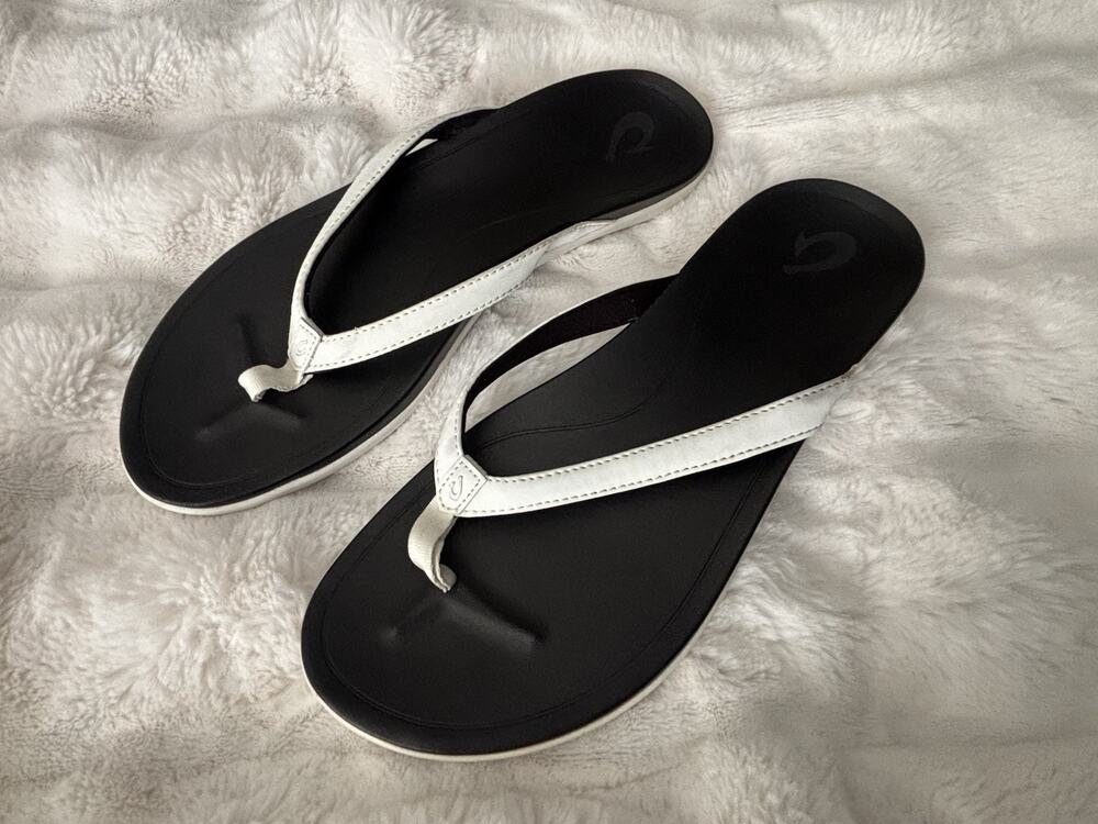 OLUKAI Women's Ho'Opio Leather Sandals Size US 10/EURO 40